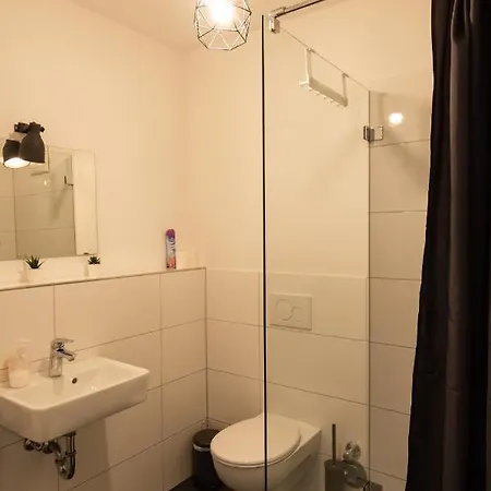 Gehobene Studio In Der Bochumer Innenstadt *