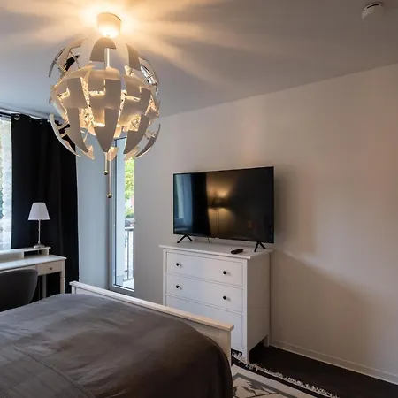 Gehobene Studio In Der Bochumer Innenstadt 보훔
