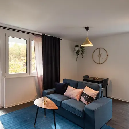 Gehobene Studio In Der Bochumer Innenstadt 아파트